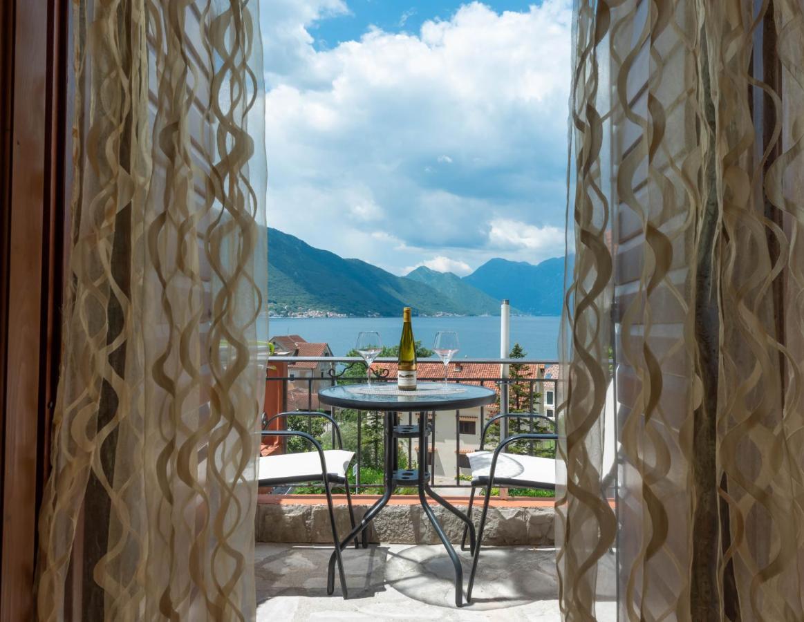 Apartments Nikcevic Kotor Exterior photo
